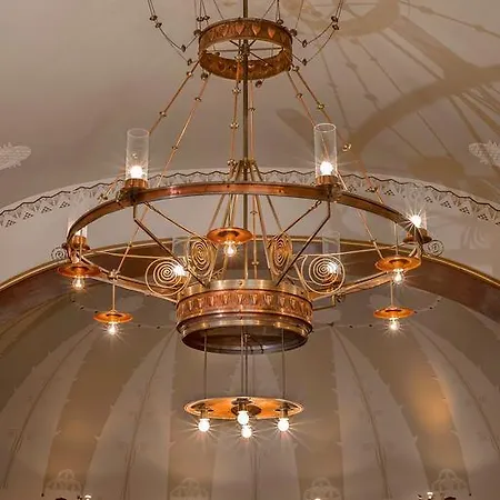 Okresní Dům Hotel 4*
