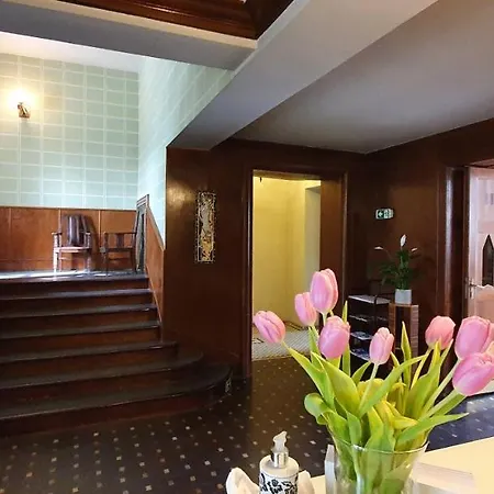 Okresni Dum Hotel Hradec Kralove