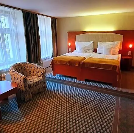 Okresni Dum Hotel Hradec Králové
